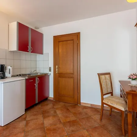 Agava Gostinjska kuća 3*