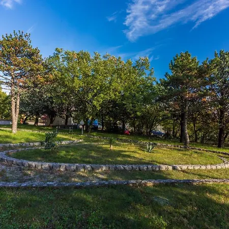Πανσιόν Agava Crikvenica